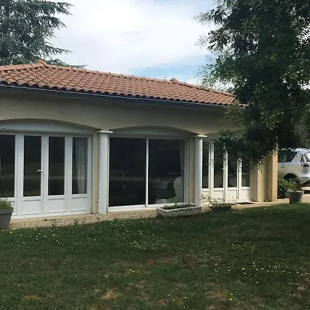 La Grangeneuve La Petite Maison Casa de Férias